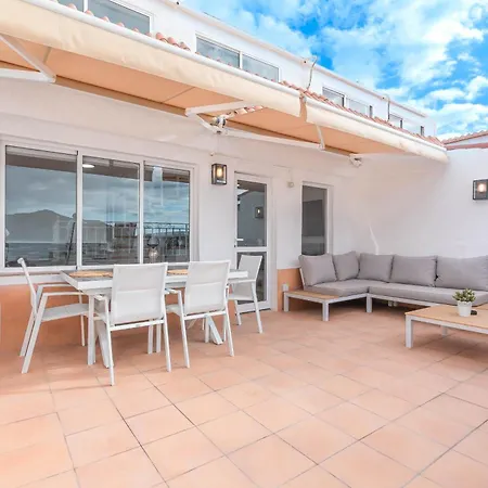 Private Jacuzzi & Vista Al Mar 公寓