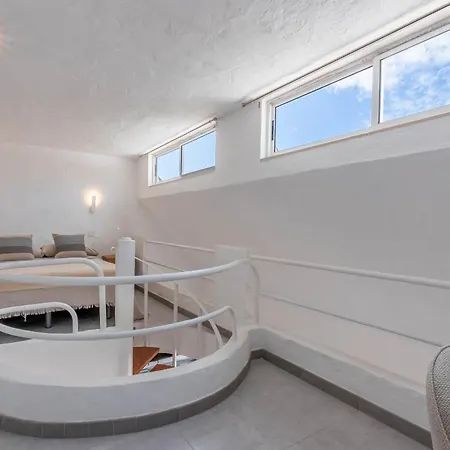 Private Jacuzzi With Sea View And Pool アパート